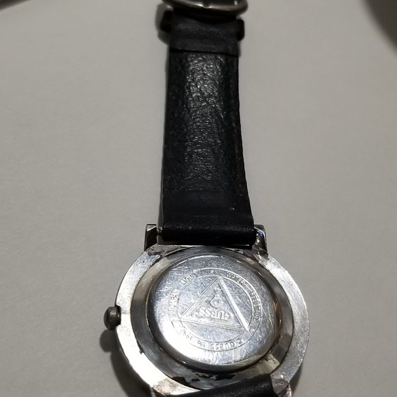 REtired 90s GUESS  watch Silver Face  Genuine Guess Working Retro Look Vintage - Picture 5 of 8